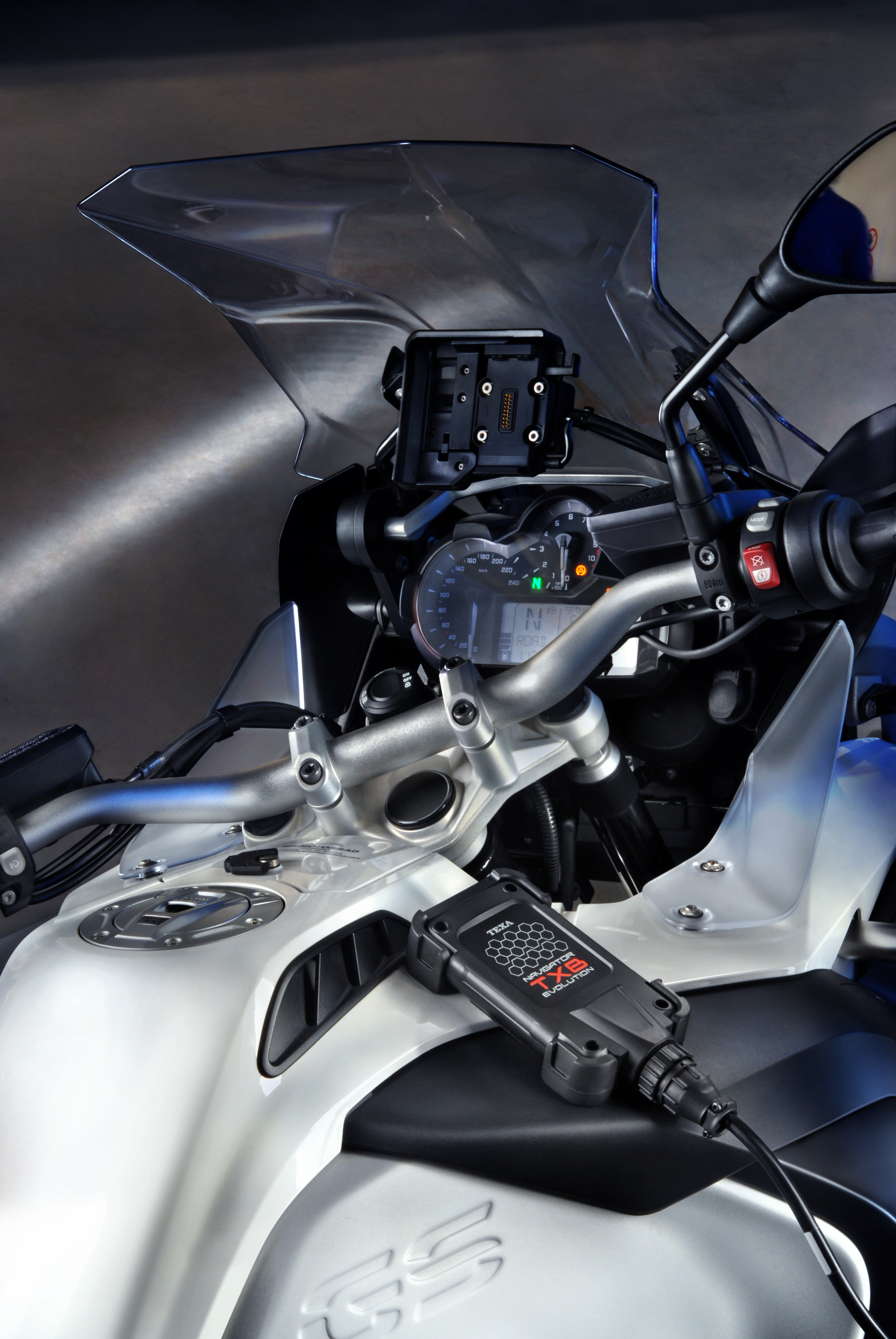 Motorfiets foutcodes uitlezen service light reset
